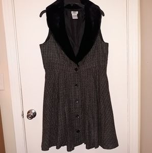 Monroe faux fur collar dress size 16